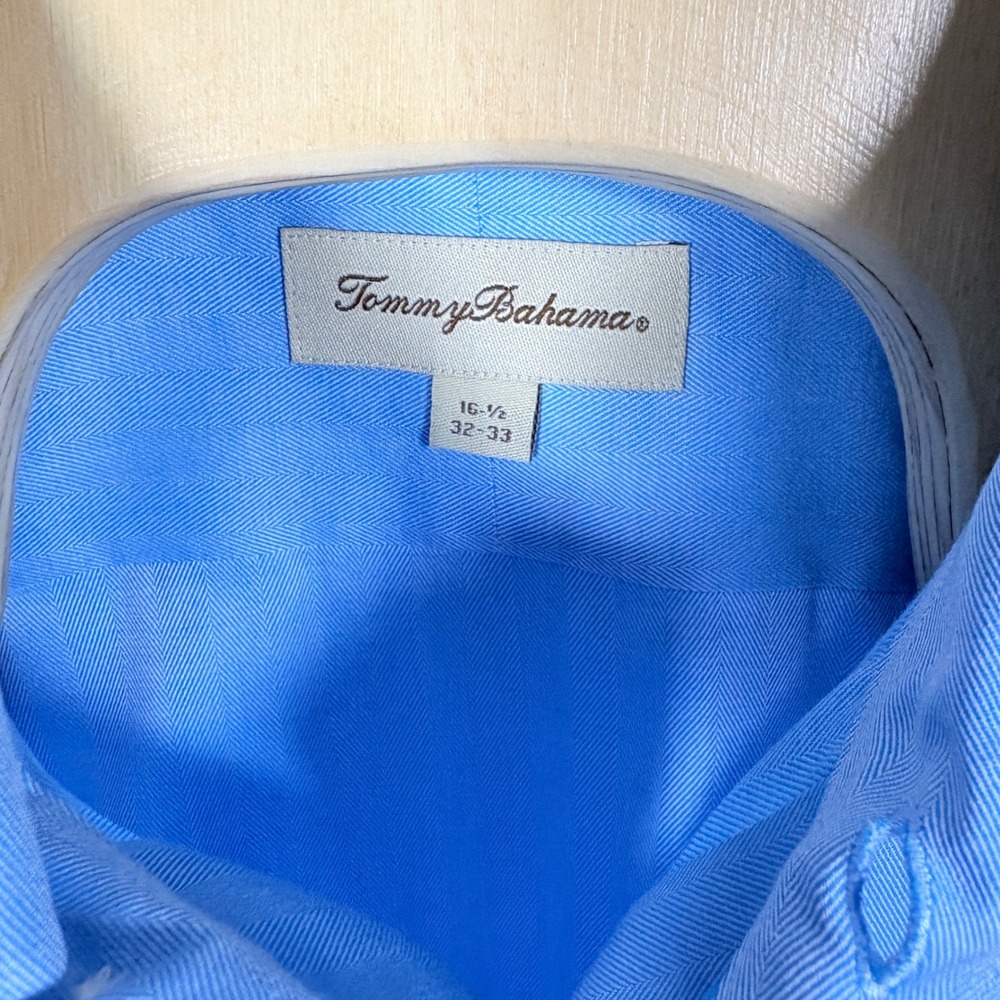 Tommy Bahama Mens Light Blue Herringbone Cotton Button Down Shirt 16.5 32/33 - Picture 4 of 4